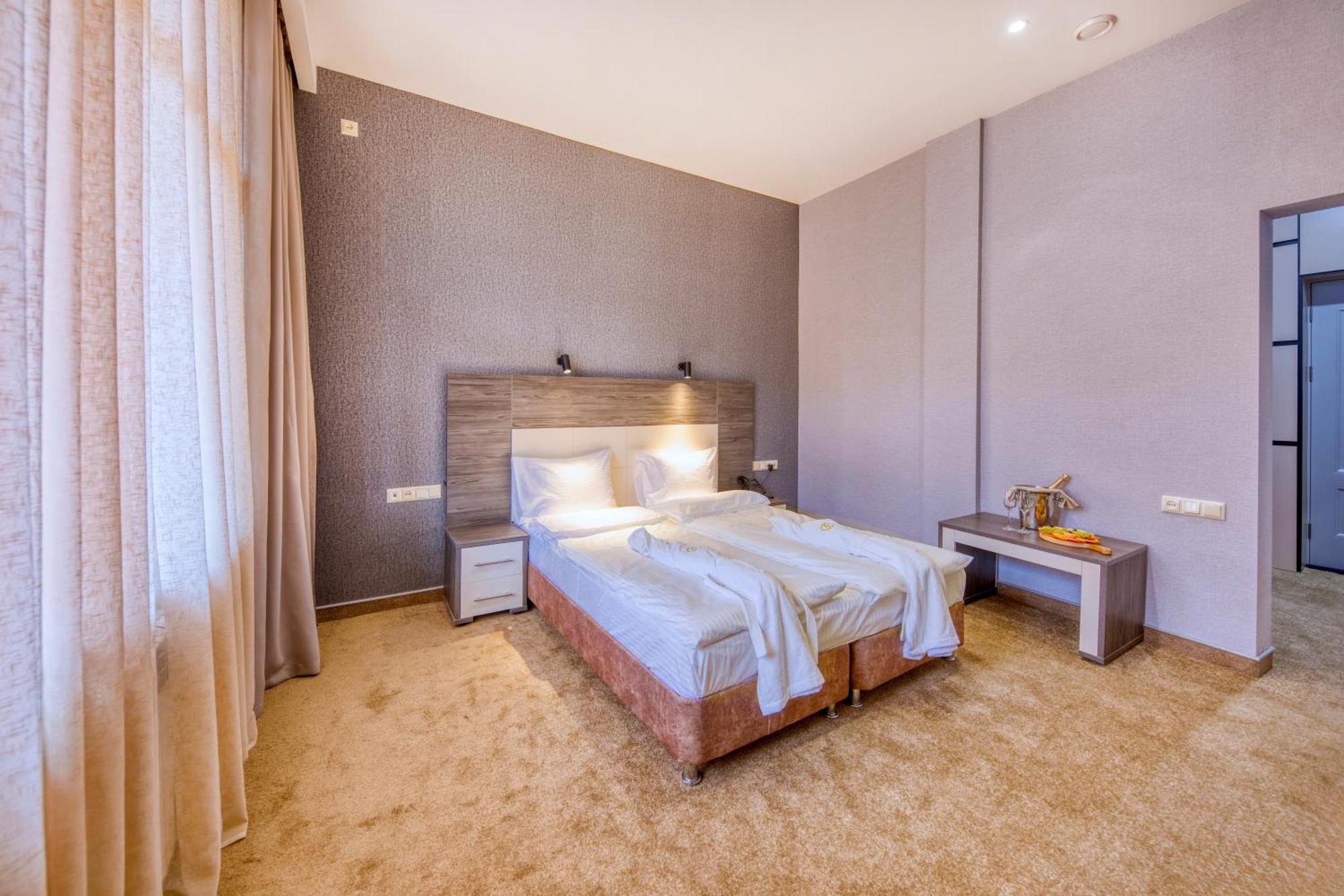 Hotel Grace Kecharis 4*